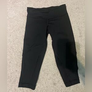Lululemon nwot crop leggings - zip pocket in back with seams